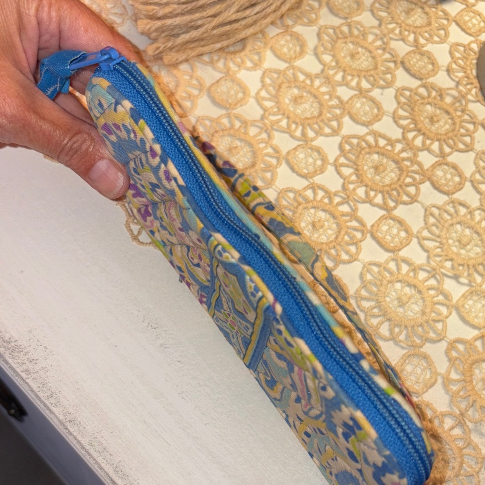 Vera Bradley Capri Blue and Yellow Paisley Wristlet - Picture 6 of 9